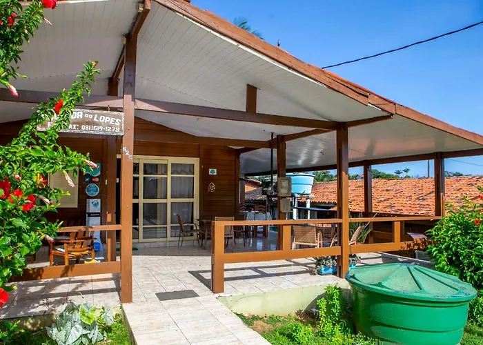 Fernando de Noronha hotels near Baia do Sueste