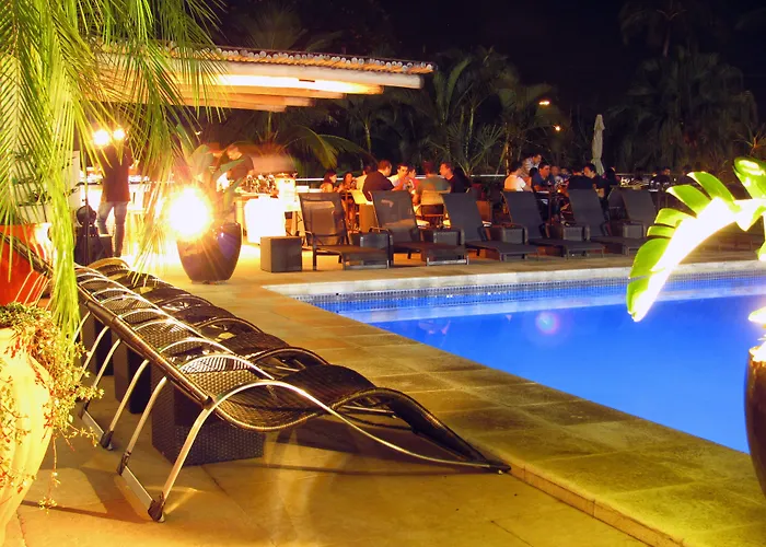 Ilhabela hotels near Bell Beach
